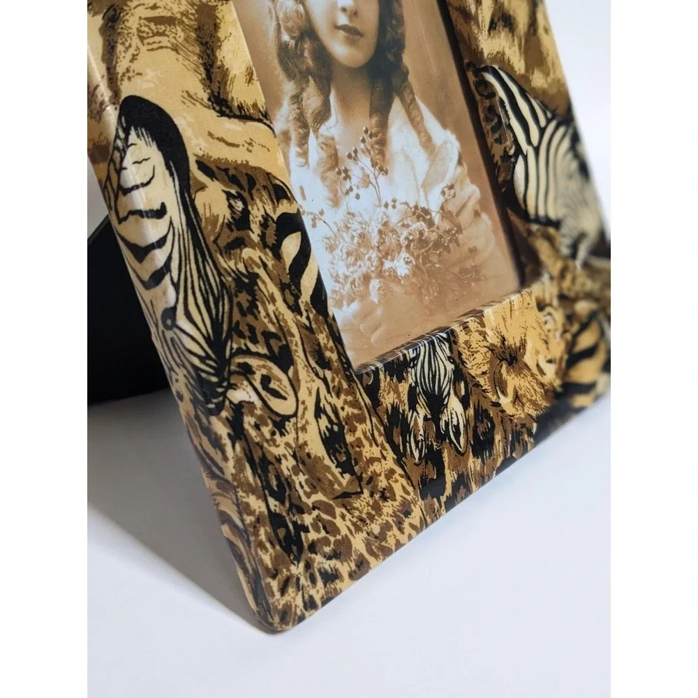 Vintage‎ 1990's Safari Animal Picture Frame Lion Zebra Leopard Print 9.5x7.5